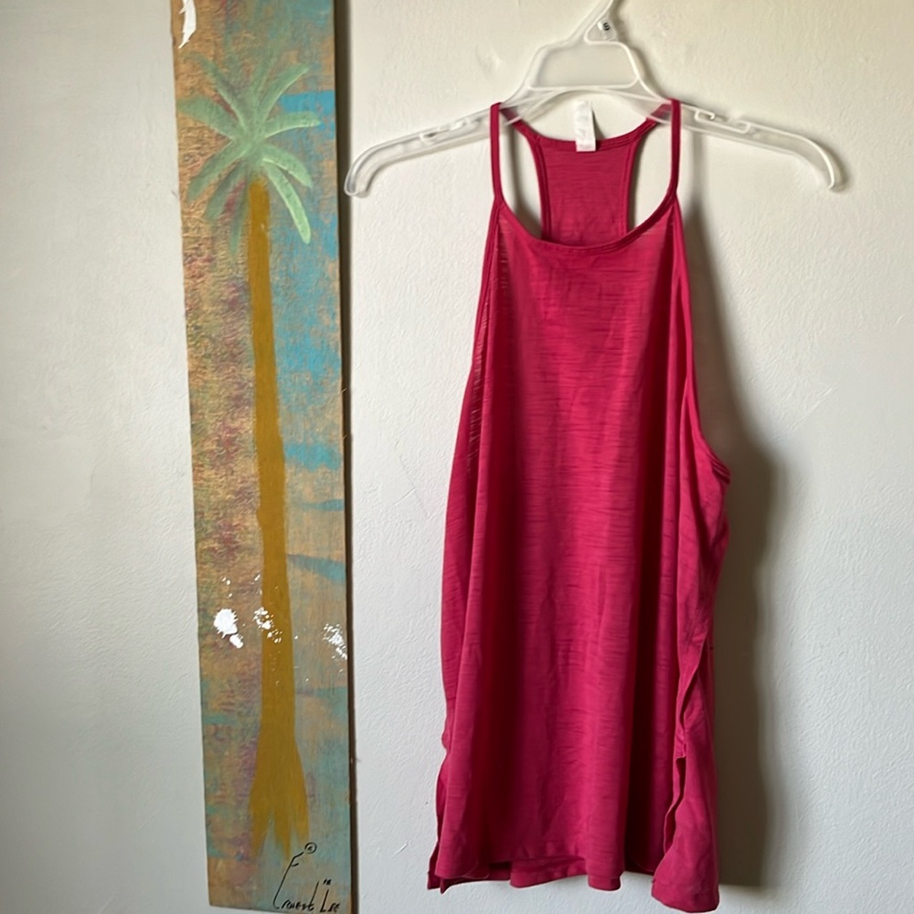 Under Armour Heat Gear size small loose tank